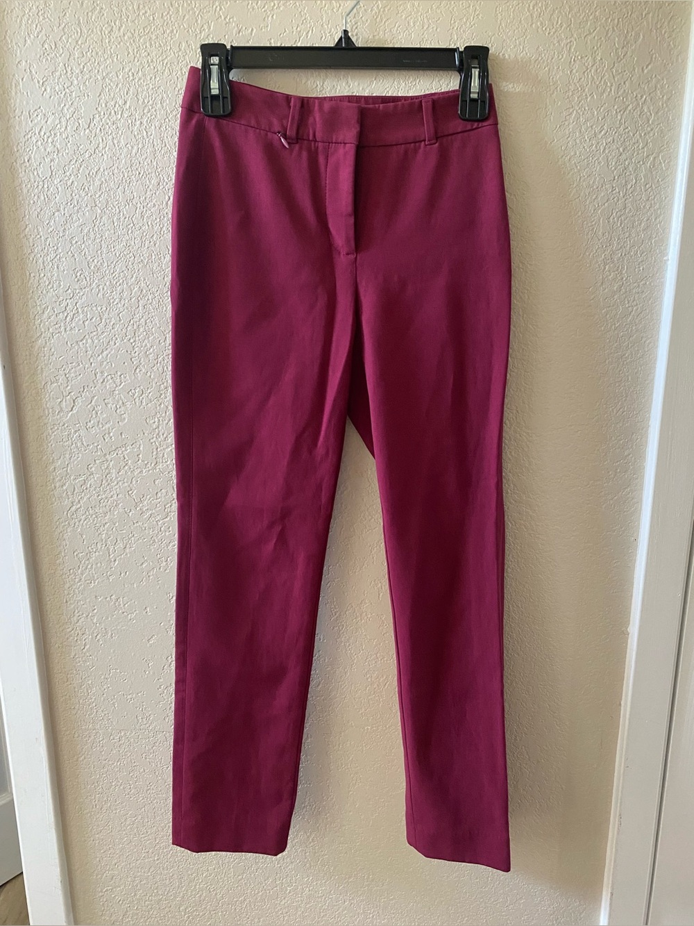 White House Black Market Burgundy Cropped Dress Pants Size 00P